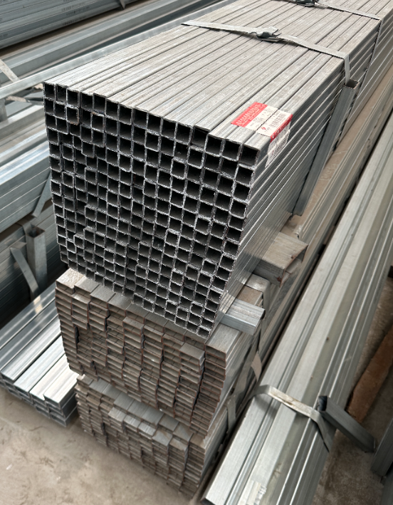 来宾现货供应30*50*2镀锌方管50*80*3.0 20*20*1.5 20*40*2.0规格齐全