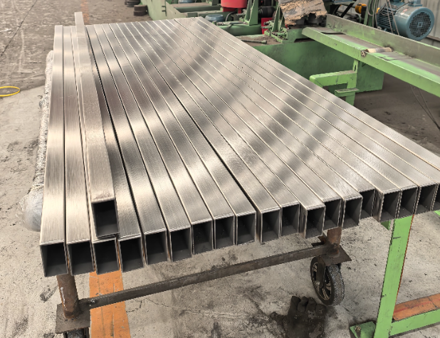 来宾方管 矩形管 无缝方管生产厂家